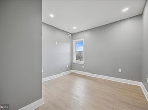 523 W Glenside Avenue, Glenside PA 19038