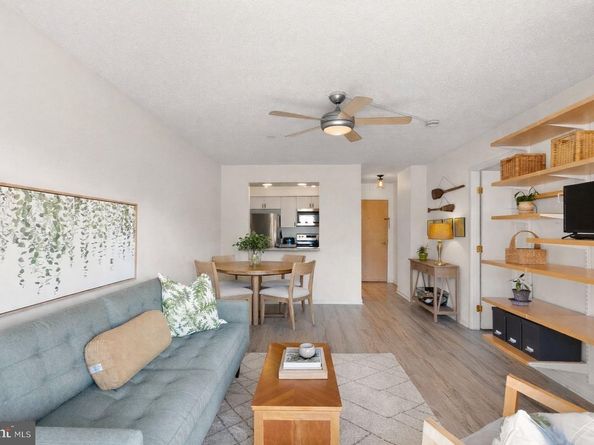 2111 Wisconsin Avenue NW 606, Washington DC 20007