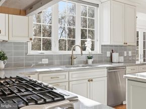 2310 Colonel Lindsay Court, Falls Church VA 22043