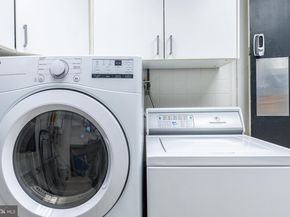 1737 Chestnut Street 600, Philadelphia PA 19103