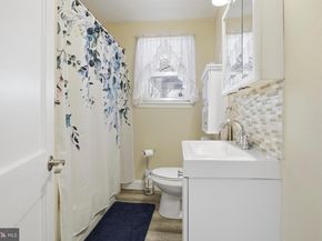 1365 Valley Road, Woodlyn PA 19094