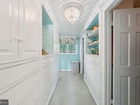 320 1/2 Mansion Drive, Alexandria VA 22302