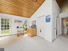 320 1/2 Mansion Drive, Alexandria VA 22302