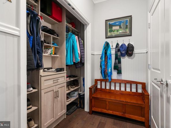 2960 Vaden Drive 2N602, Fairfax VA 22031