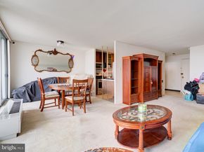 3900 Ford Road 18B, Philadelphia PA 19131