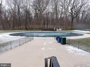 3900 Ford Road 18B, Philadelphia PA 19131