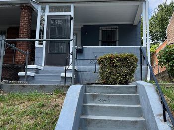 808 Division Avenue NE