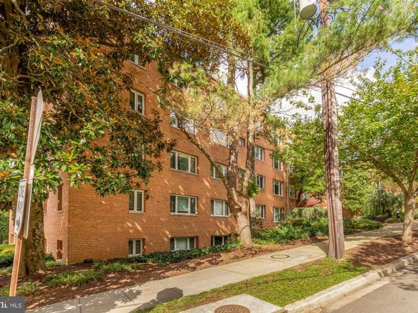 2400 41st Street NW 502, Washington DC 20007