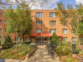 2400 41st Street NW 502, Washington DC 20007