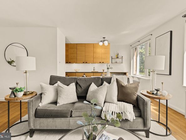 2400 41st Street NW 502, Washington DC 20007