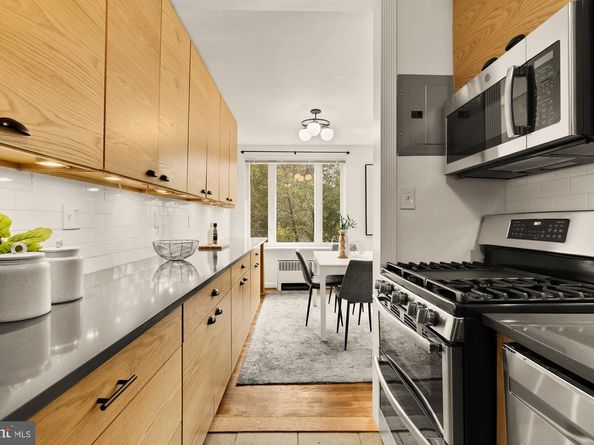 2400 41st Street NW 502, Washington DC 20007