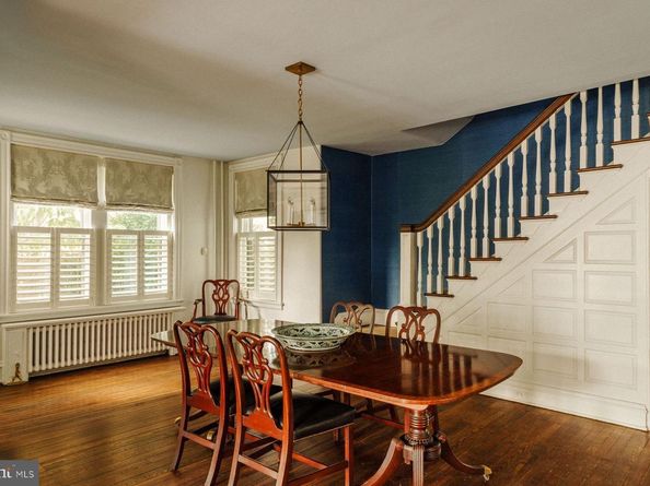 191 E Evergreen Avenue, Philadelphia PA 19118