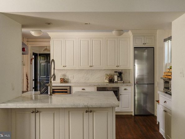 191 E Evergreen Avenue, Philadelphia PA 19118