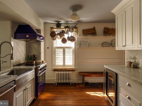 191 E Evergreen Avenue, Philadelphia PA 19118