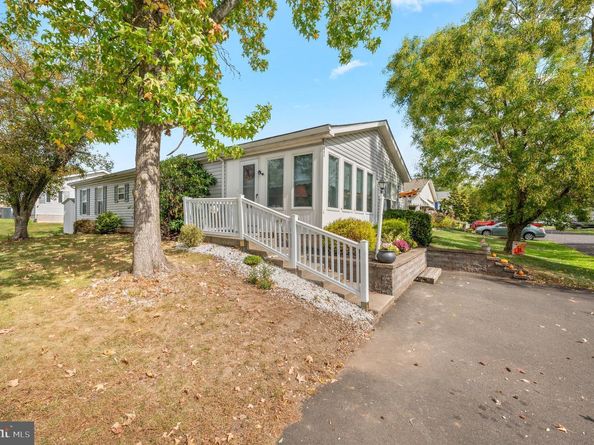 495 Goldenrod Crossing W, Buckingham PA 18912