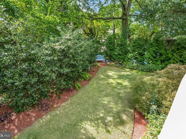 1230 23rd Street S, Arlington VA 22202