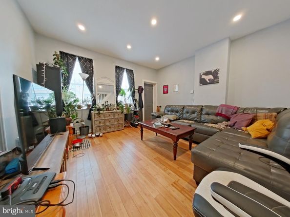 2018 E Huntingdon Street, Philadelphia PA 19125