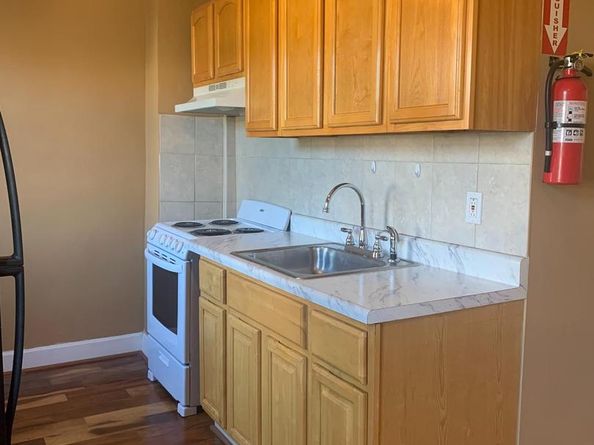 2143 N Front Street, Philadelphia PA 19122