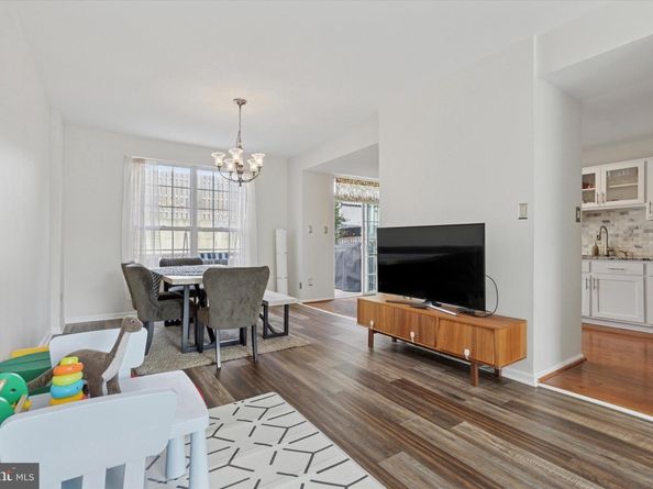 6709 Cinnamon Drive, Philadelphia PA 19128