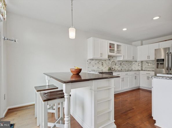 6709 Cinnamon Drive, Philadelphia PA 19128
