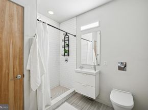 1800 S 16TH Street B, Philadelphia PA 19145