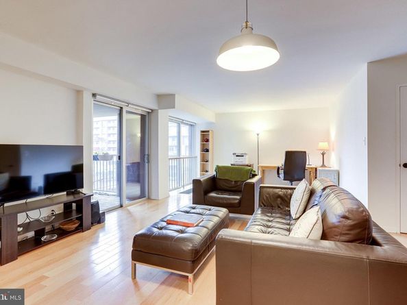 520 N Street SW S318, Washington DC 20024