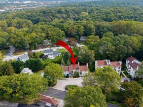 2 Ile Dhuyere 2, Devon PA 19333