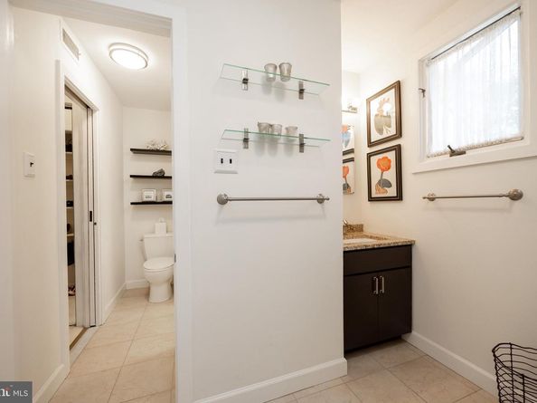 2 Ile Dhuyere 2, Devon PA 19333