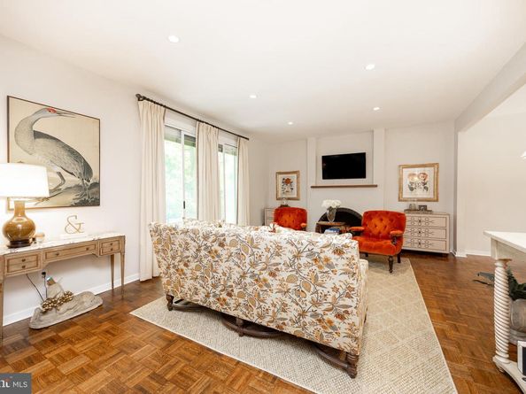 2 Ile Dhuyere 2, Devon PA 19333