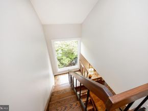 2 Ile Dhuyere 2, Devon PA 19333