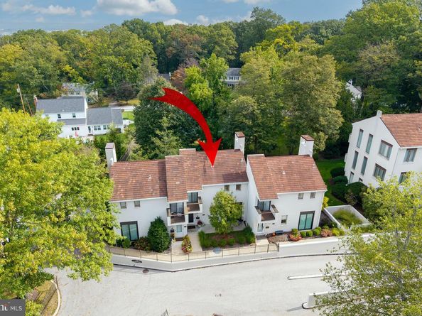 2 Ile Dhuyere 2, Devon PA 19333