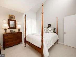 2 Ile Dhuyere 2, Devon PA 19333