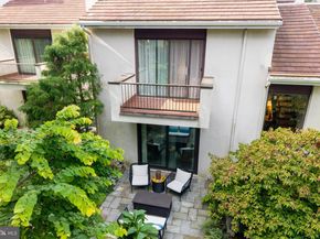 2 Ile Dhuyere 2, Devon PA 19333