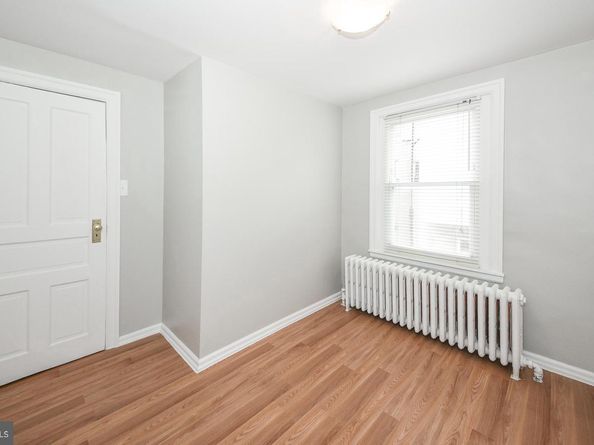 922 League Street, Philadelphia PA 19147