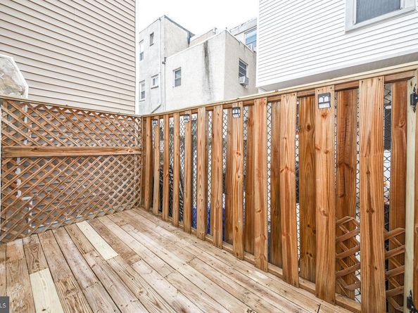 922 League Street, Philadelphia PA 19147