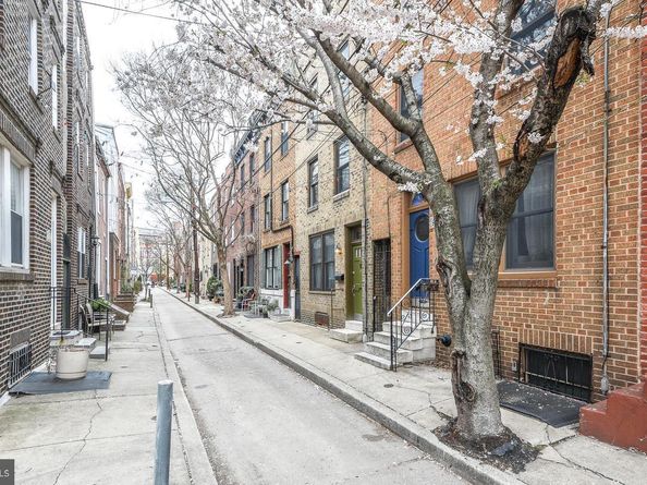 922 League Street, Philadelphia PA 19147