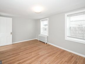 922 League Street, Philadelphia PA 19147