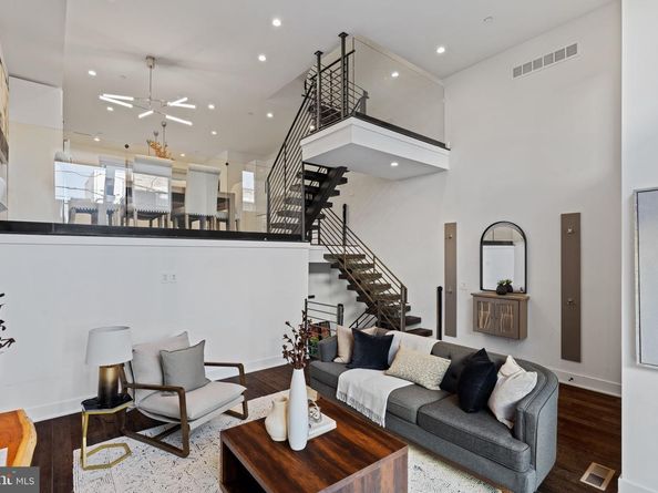 2204 League Street, Philadelphia PA 19146