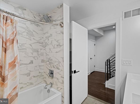 2204 League Street, Philadelphia PA 19146
