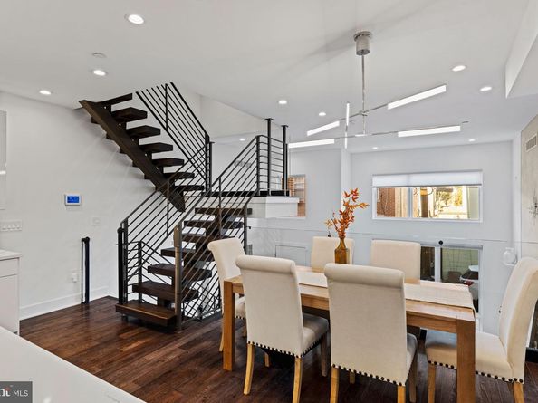 2204 League Street, Philadelphia PA 19146