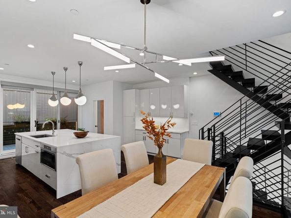 2204 League Street, Philadelphia PA 19146