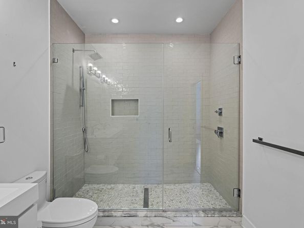 2204 League Street, Philadelphia PA 19146