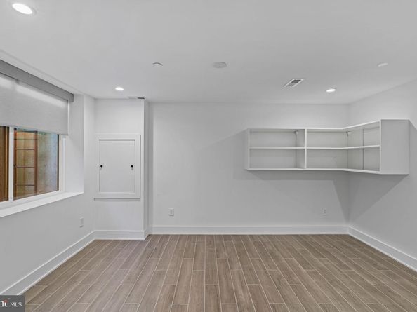 2204 League Street, Philadelphia PA 19146