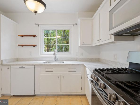 1640 Fitzgerald Lane, Alexandria VA 22302