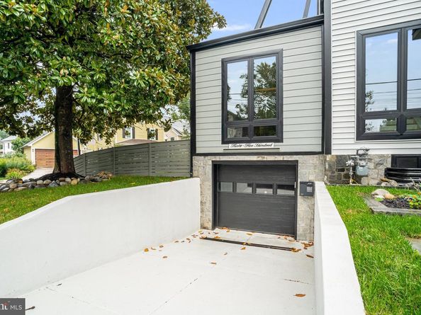 3500 7TH Street N, Arlington VA 22201