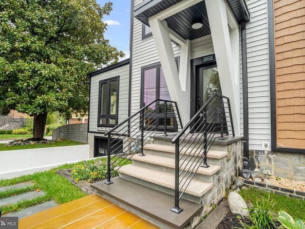 3500 7TH Street N, Arlington VA 22201