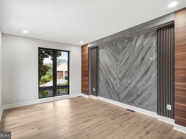 3500 7TH Street N, Arlington VA 22201