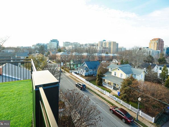 3500 7TH Street N, Arlington VA 22201