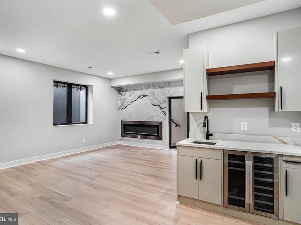 3500 7TH Street N, Arlington VA 22201