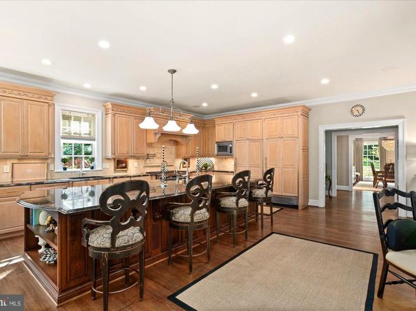 9921 New London Drive, Potomac MD 20854